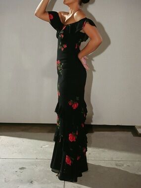 Reformation Tripoli dress Black with Red Roses